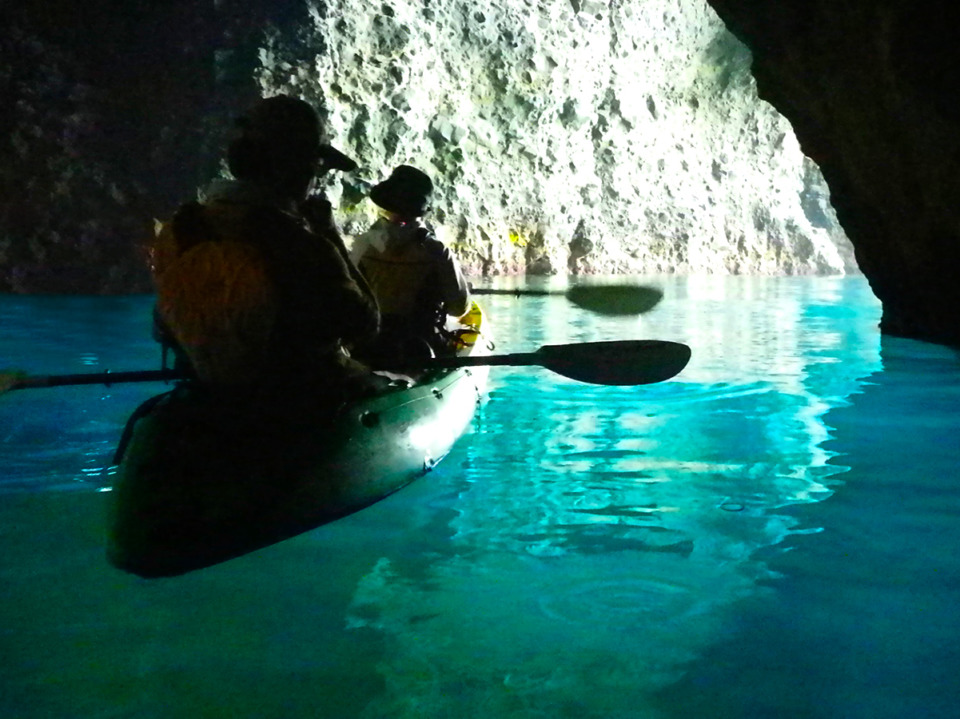 浦島太郎伝説の地」で伊根シーカヤック体験The KANSAI Guide - The Origin of Japan, KANSAI