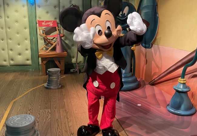 ミッキー主演の4つの映画デザイン！東京ディズニーランド｢ミッキーの家とミート・ミッキー｣グッズ