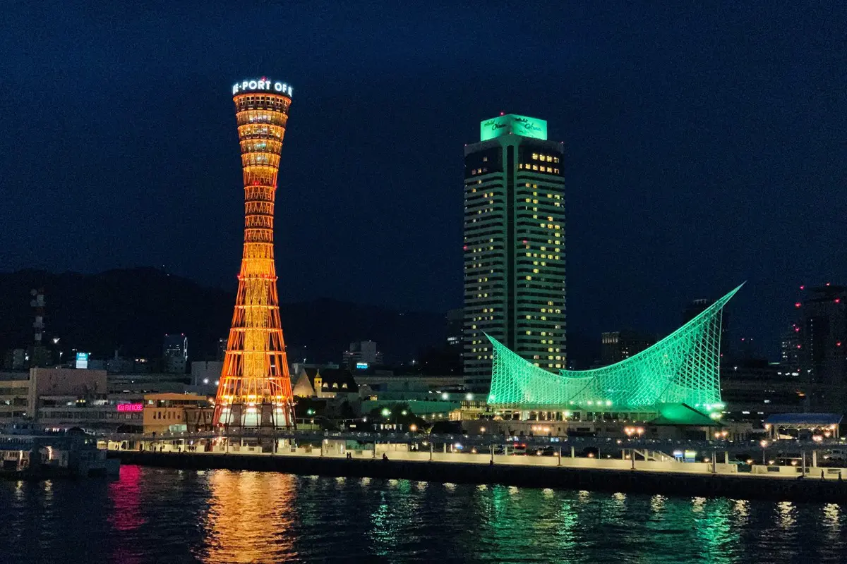 神戸メリケンパークで開催中のライトアップイベント「メヤメヤ」で花火とドローン芸術を見た！ラジオ関西 AM558 FM91.1