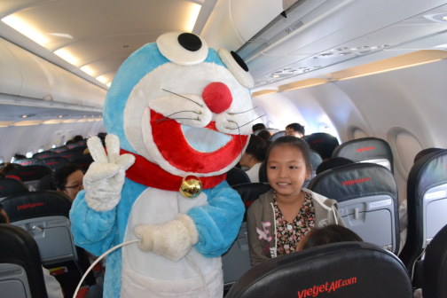 べトナム航空 │ 日本支社スタッフ募集□募集職種 ・セールススタッフ 大阪・名古屋支店・カスタマーサービスオフィサー 成田空港・中部空港支店・予約・発券エージェント 東京支店・企画・運営スタッフ 東京支店□応募締切 2024年6月30日 日 必着