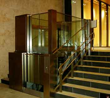 短すぎるｴｽｶﾚｰﾀｰ。あべのハルカス。Too short escalator. Abenoharukas. Osaka Japan