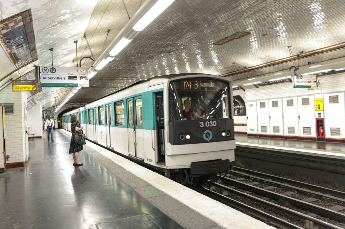 パリ地下鉄の治安は？路線図・終電・切符の買い方Travel×Girl♡国内 海外旅行ブログ・観光おすすめ情報