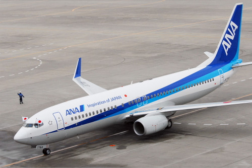 自衛隊の「新たな日の丸航空機」ついに飛んだ！力強く離陸する映像を空自が公開 その任務とは乗りものニュース