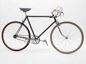 アンティーク。大正昭和時代、戦争前のサン號の自転車、部品は全て純正です。可動品。乗れます。長さ170.8センチハンドルの幅50.7センチ。 itemdetailsJDirectItems AuctionOne Map by FROM JAPAN