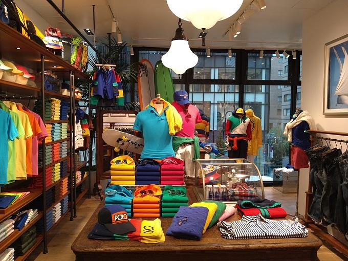 銀座グルメ 開放感抜群の空間で、本格的なハワイアン料理が食べられる