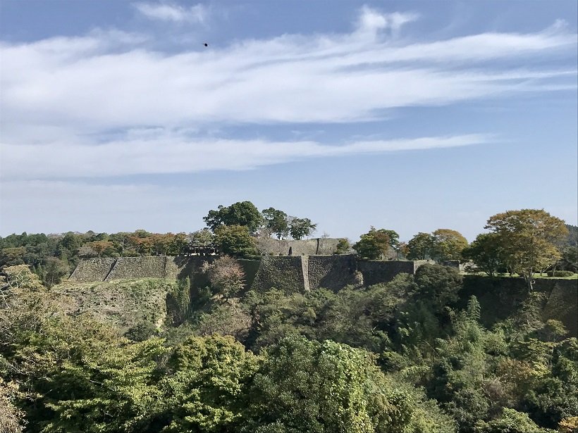 はじめまして！ 「城下町まちかど蚤の市」公式アカウントです。 大分県竹田市の城下町を舞台に、古道具・手しごと・美味しいものが集まる1日をお届けします。 📅 開催日：2025年9月14日 日🕘 時間：10:00〜15:00 📍 会場： 竹田市城下町「下本町通り」 歩行者天国
