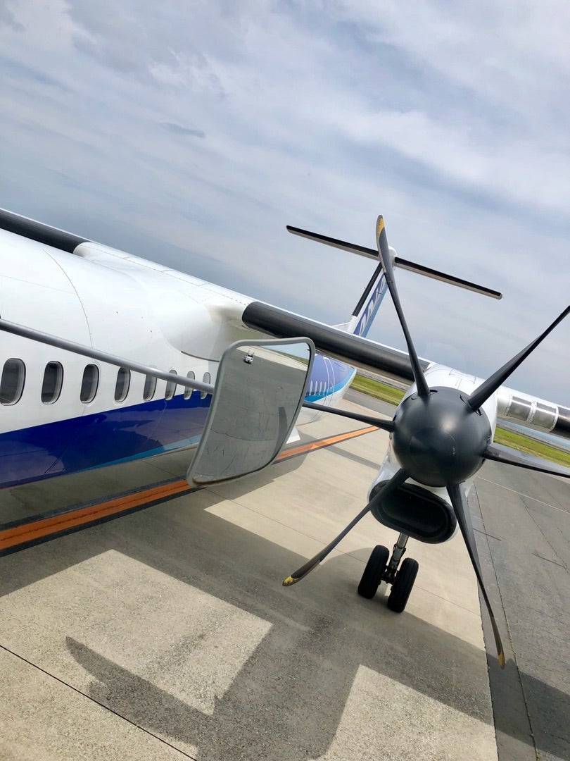 2種類のプロペラ機ハーベストホーム株式会社