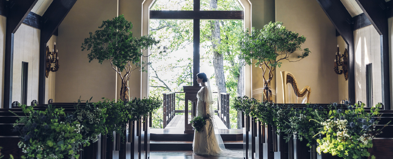 星野リゾート トマム 水の教会の結婚式特徴と口コミをチェック ウエディングパーク