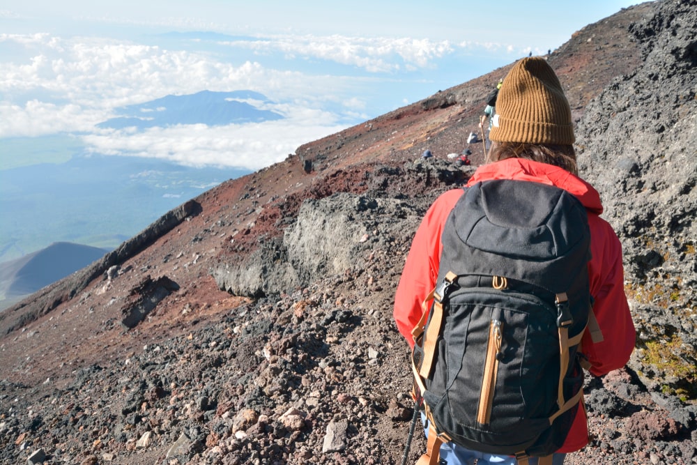女性 富士山 山ガール 登山の写真素材 - PIXTA