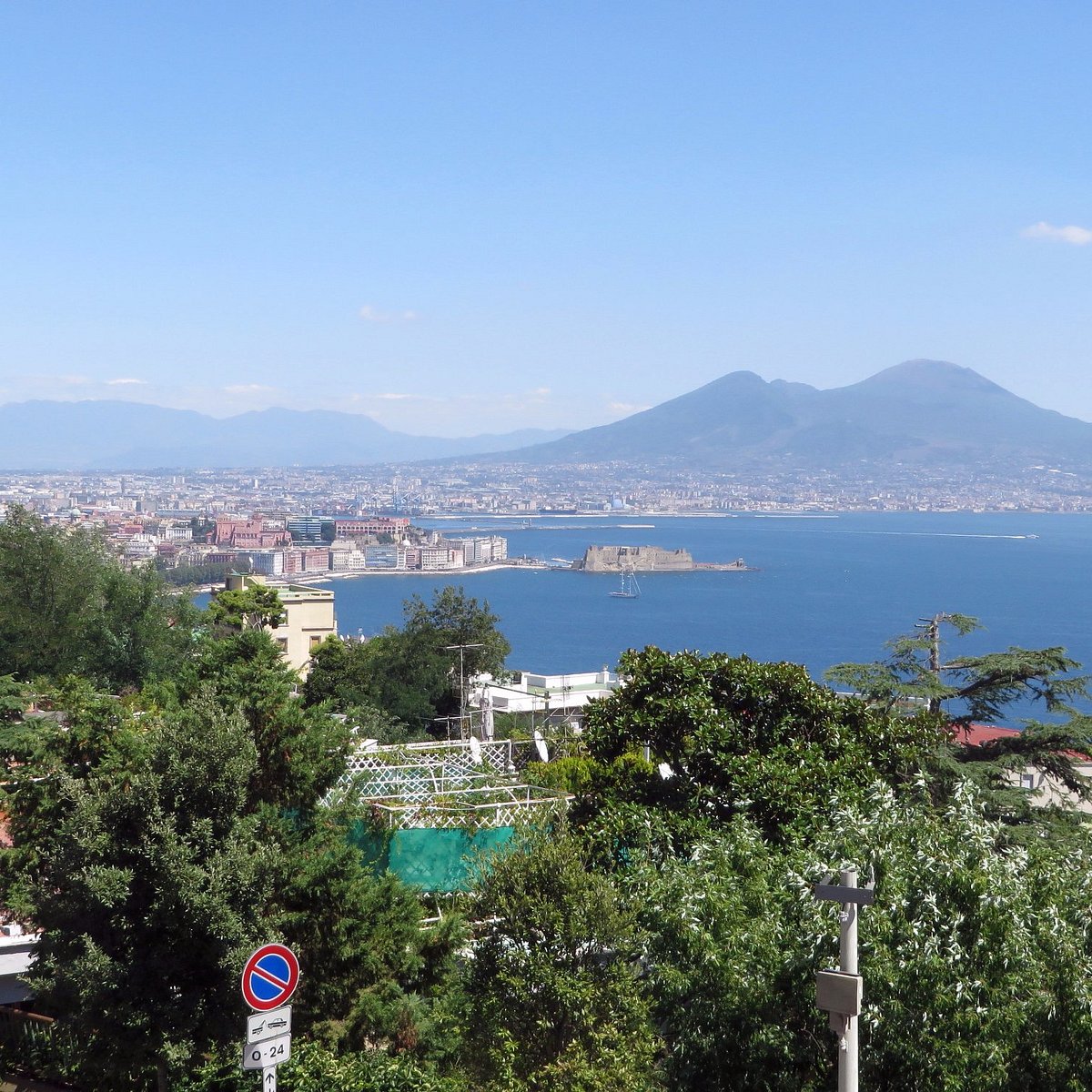 ナポリ ポジリポの丘の夜景は夏NG更年期ジョシ♀ろろみ〜のブログ‍