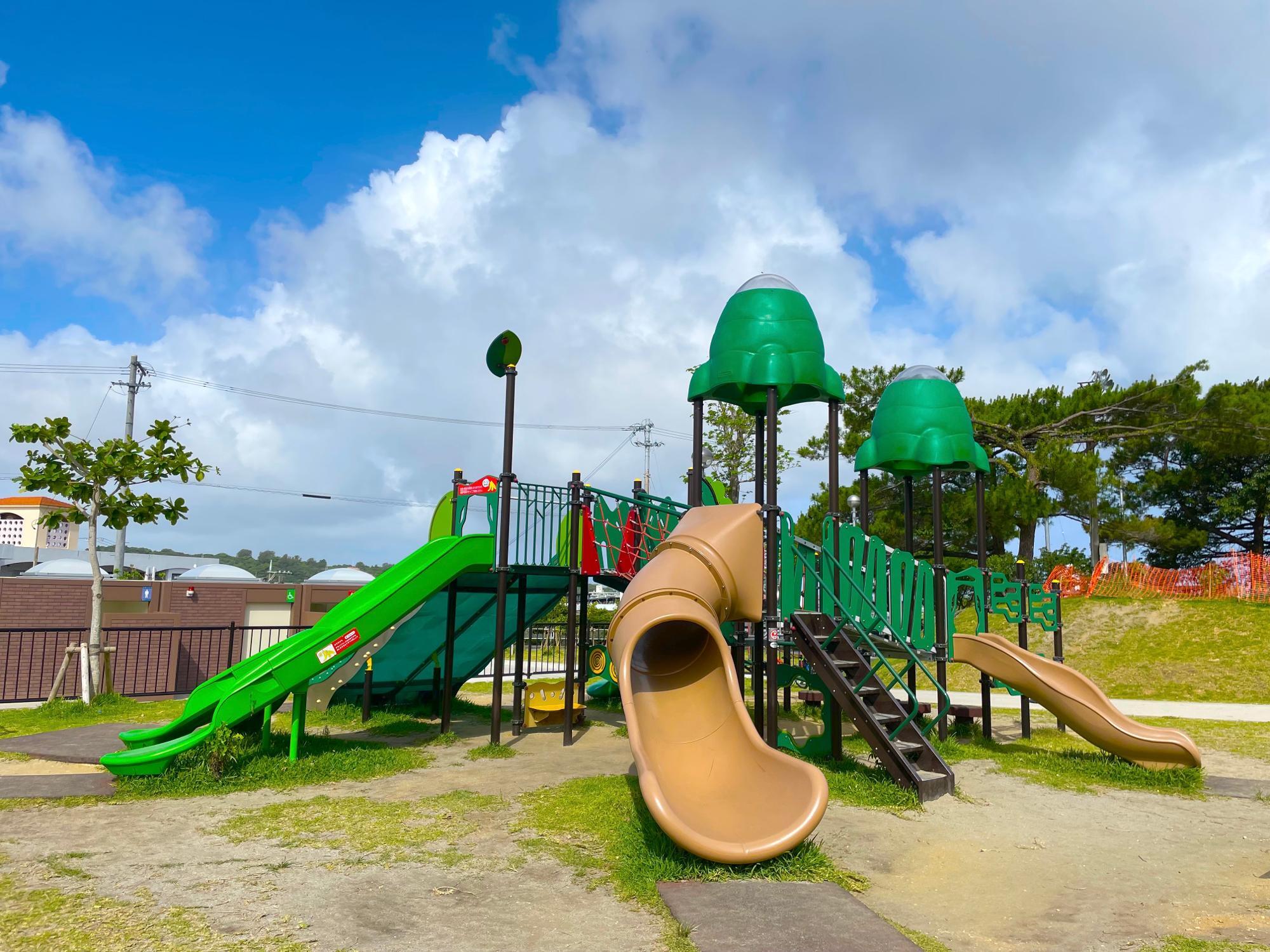 嘉数高台公園』は普天間基地が眼下に！眺望抜群！！沖縄リピート