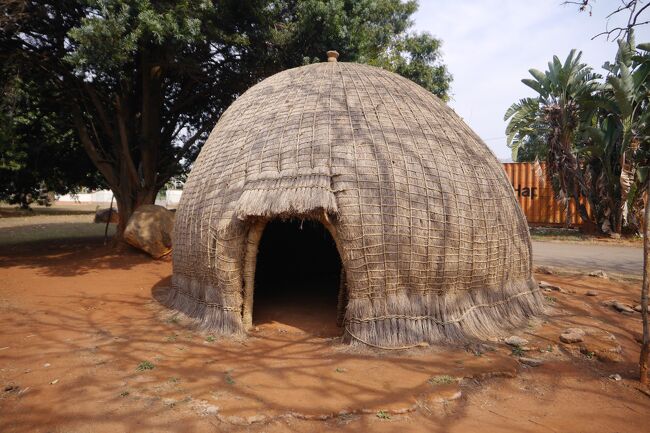 スワジランド地図Estawini旗の色と国の首都のピンで強調表示されます ストックベクター ©boldg 570008698