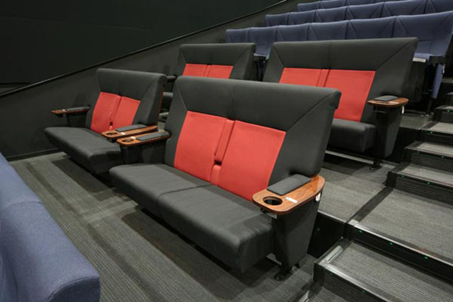 福岡市 映画館 「キャナルシティ博多」ユナイテッドシネマは、4DX、ダイニングシネマと多彩なシアターが魅力満載 - マカロニチーズ・フクオカ