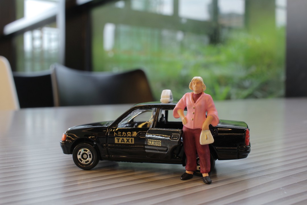 東京駅リニューアル、タクシー乗り場も供用開始政治・行政・自治体紙面記事