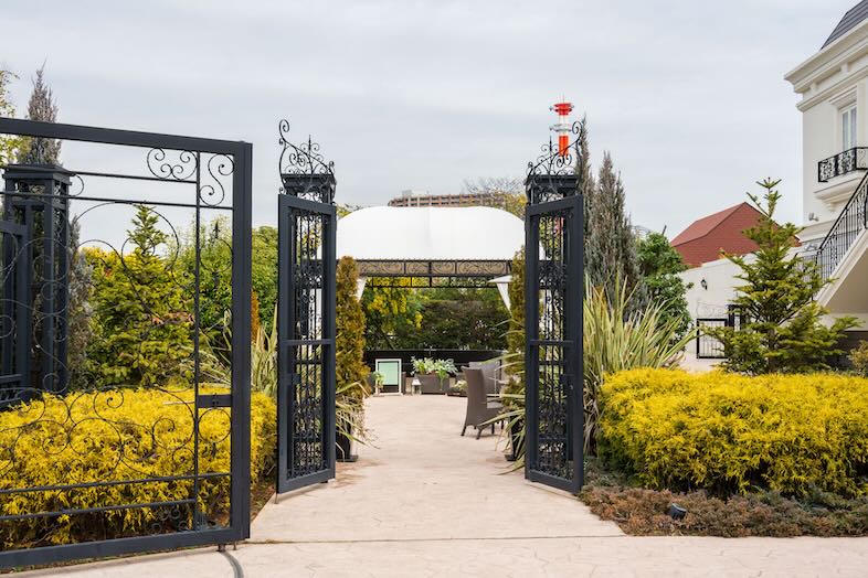 THE SEASON'S ザ・シーズンズ- 英国ガーデンと白亜の大邸宅のロケ地