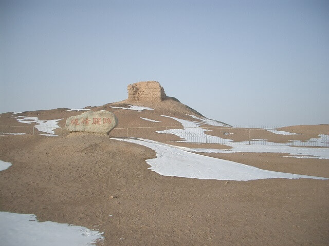 万里の長城の最西端 万里長城第一敦 写真素材6757394- フォトライブラリ