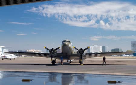 885 ジョンウェイン空港 Stock Photos, High-Res Pictures, and Images - Getty Images