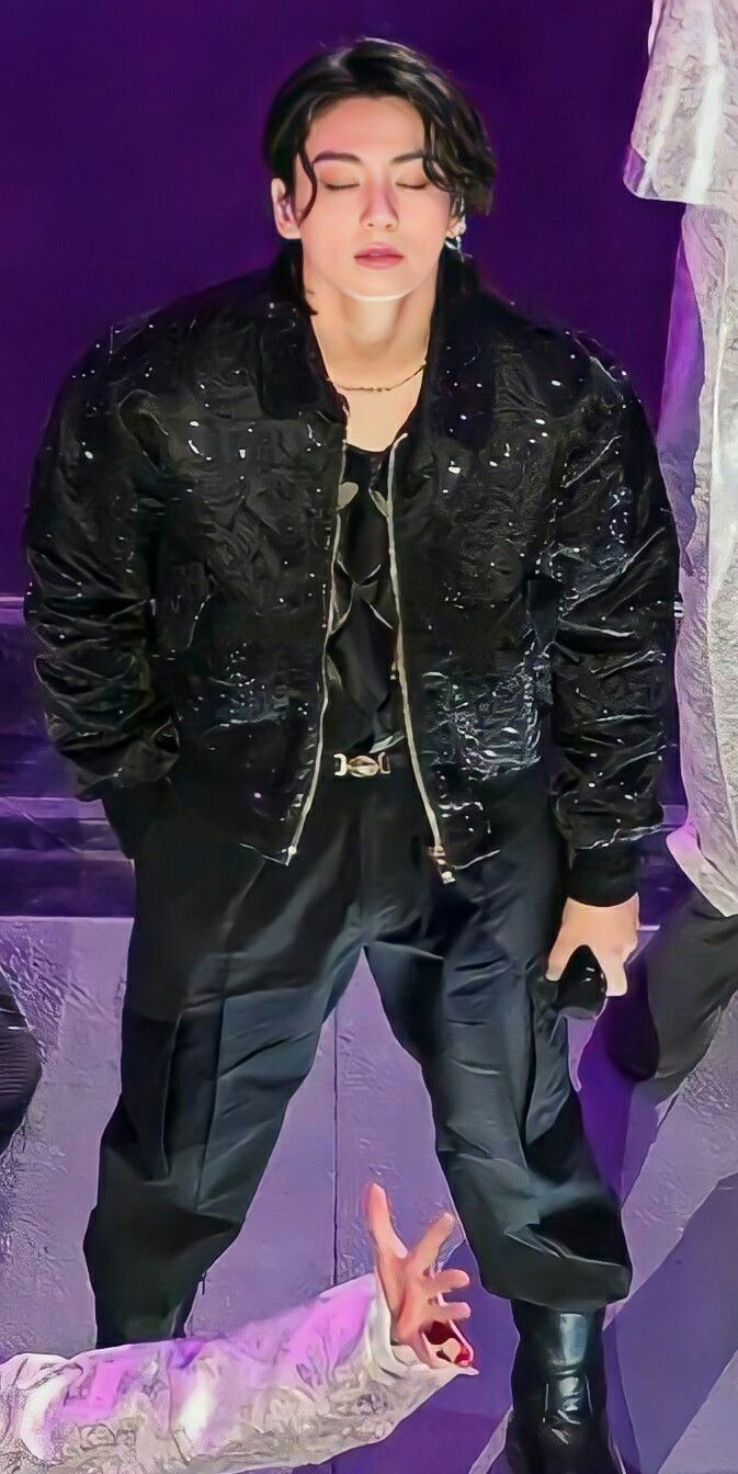 BTS 防弾少年団ジョングク、1泊約120万円のホテルからチャーター機まで！？カタールW杯でのVIP待遇に驚き - Kstyle