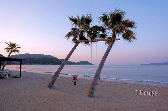 インスタ映え写真が撮れる！関西にあるブランコのあるカフェmaple-board