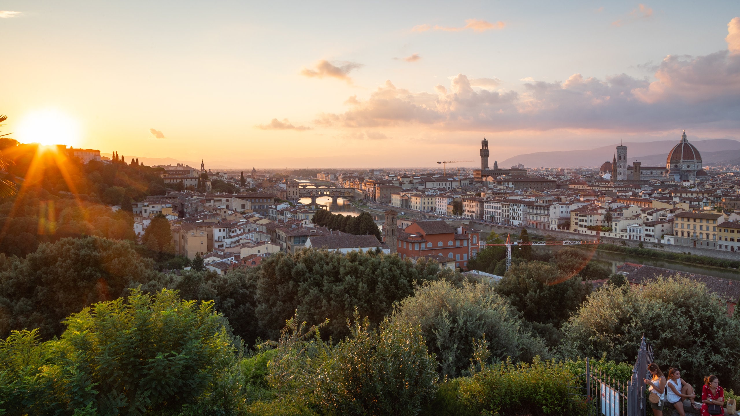 フィレンツェ観光①ミケランジェロ広場へバスでの行き方とサンタマリアノヴェッラ教会てくてく世界を散歩中