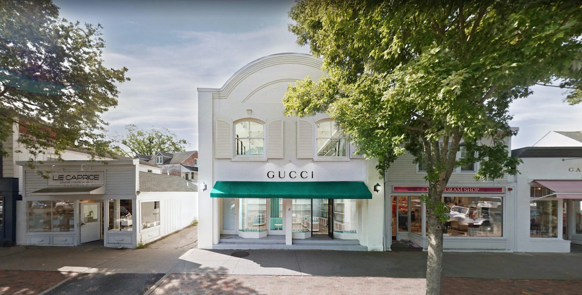 海沿いの街の風景をインテリアに取り込んだ、イーストハンプトンの邸宅ELLE Decorエル・デコ