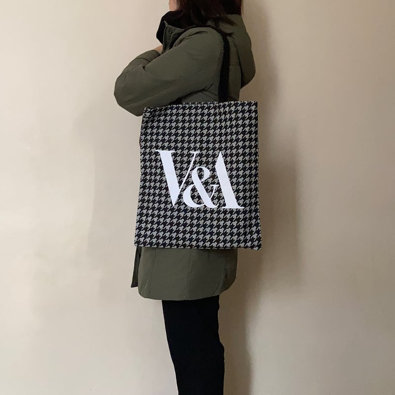 世界最大級 ヴィクトリア＆アルバート博物館 V&A完全ガイド。見どころ、カフェやショップ、お土産、予約など観光アクセスガイド