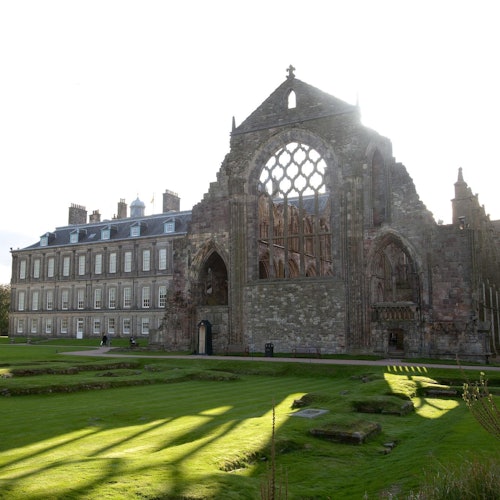 エディンバラ⑦ホリールード宮殿 : 続・suisuiつくる