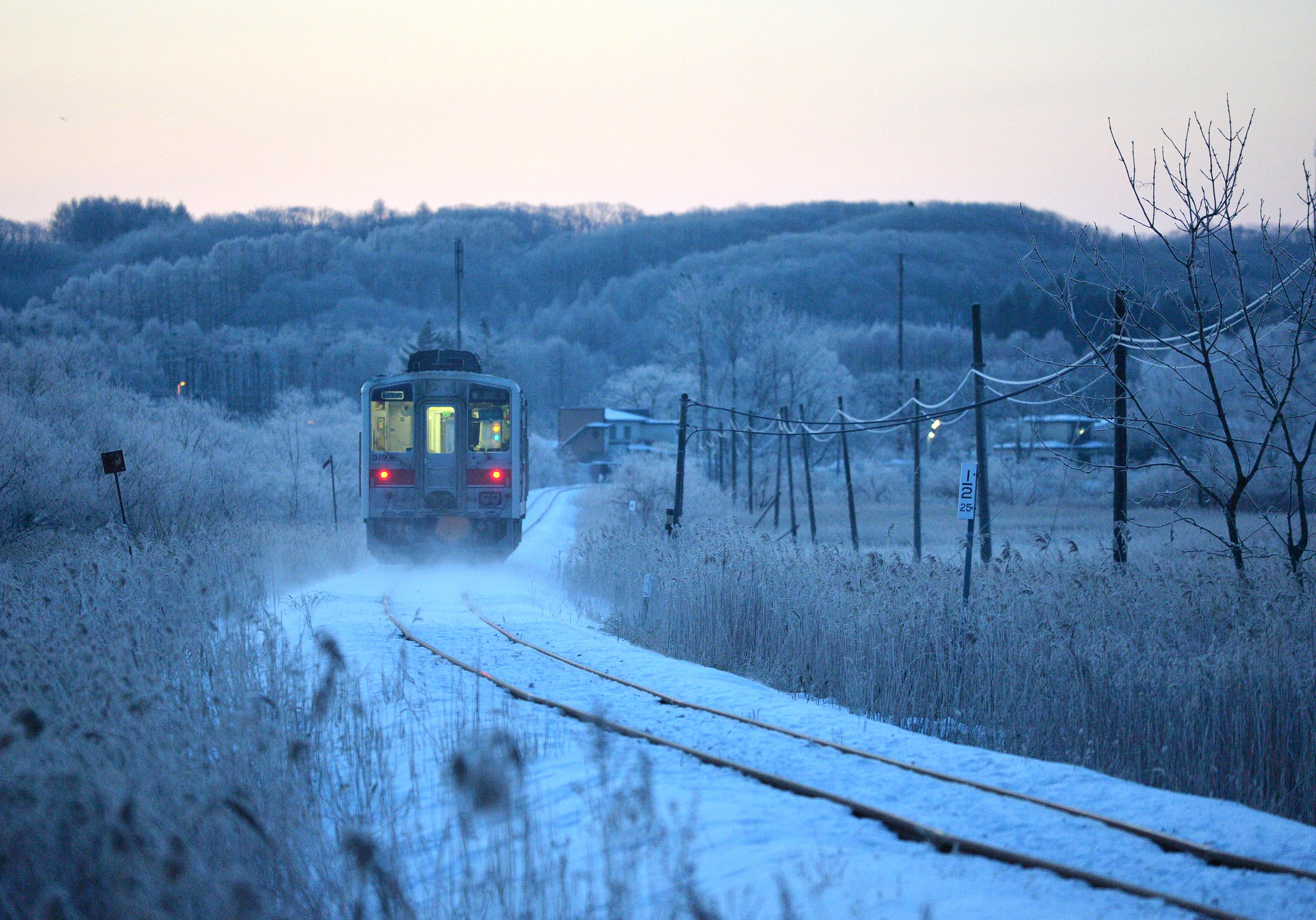 釧網本線各駅停車33「茅沼」 - Bojan International