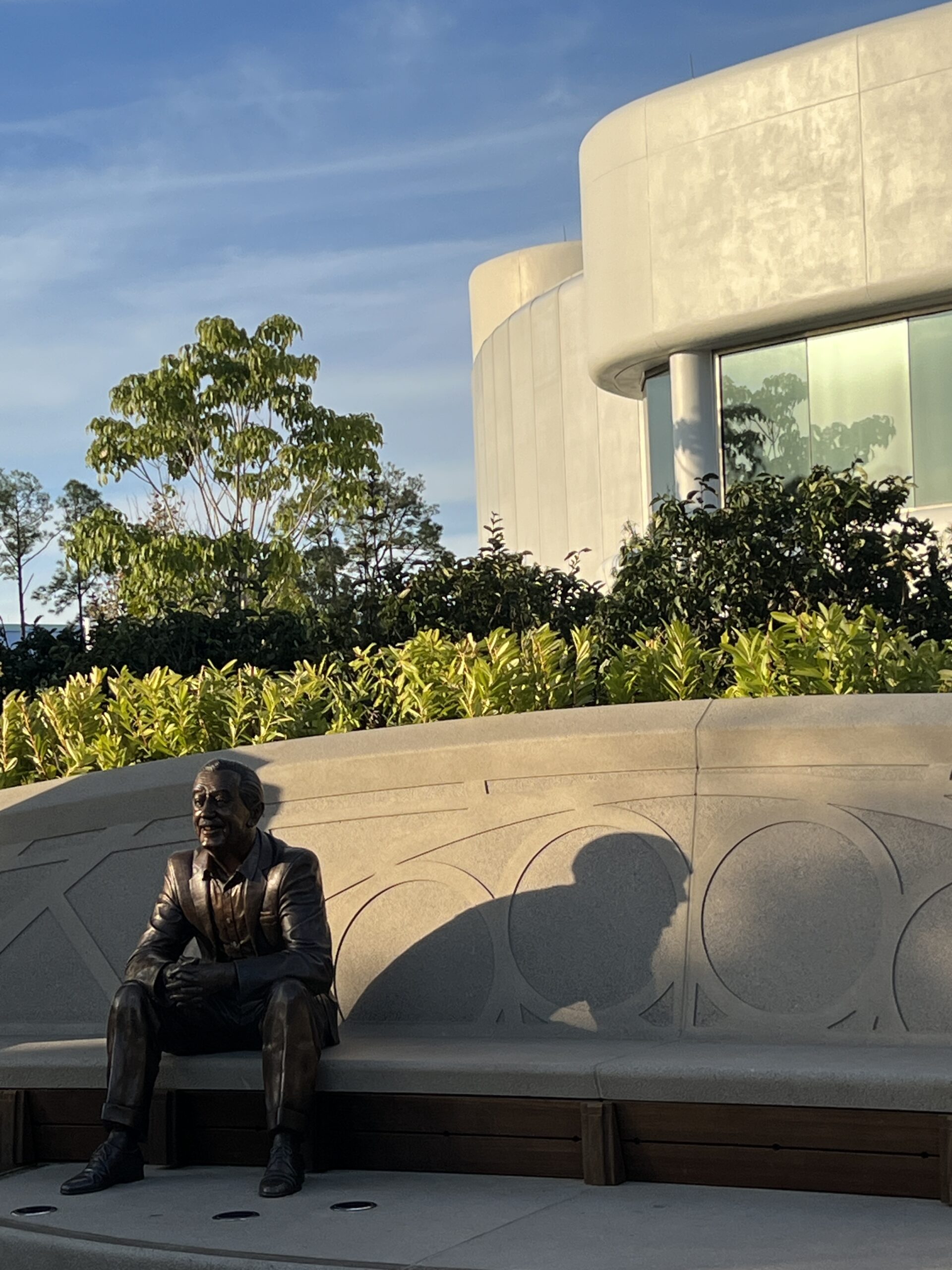 巨大ゴルフボールの中をライドに乗って巡る!スペースシップ・アース in エプコットてすろく旅行記