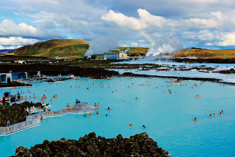 ⑤アイスランド世界最大の露天温泉ブルーラグーンへ！ - sharelog