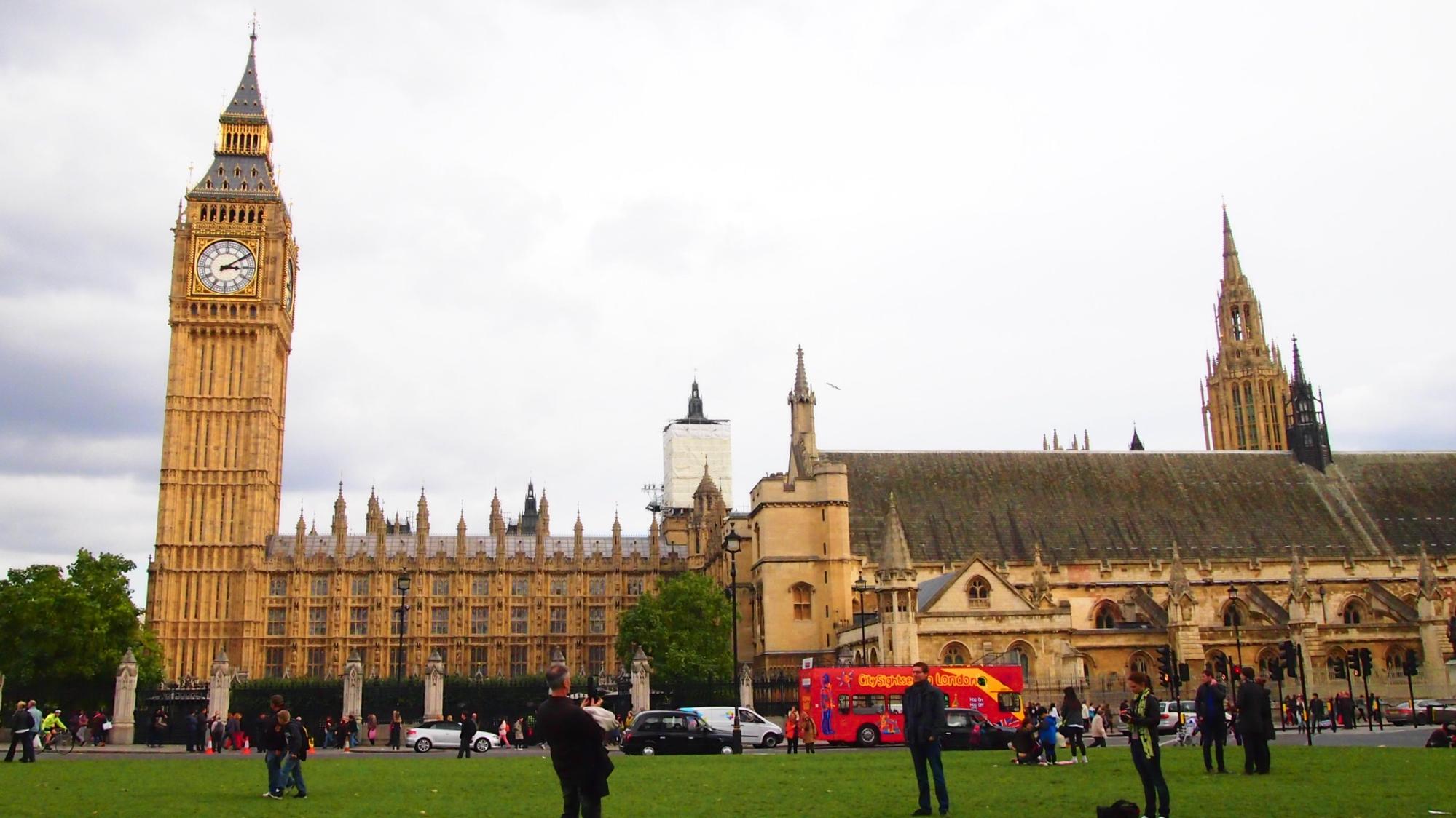 イギリス・ロンドン観光案内 頑張れロンドンオリンピック・パラリンピック2012: ビック・ベン Big Ben は時計台？ 鐘