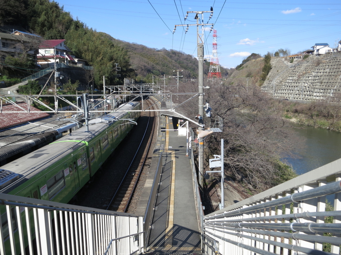 河内堅上駅改札画像.net