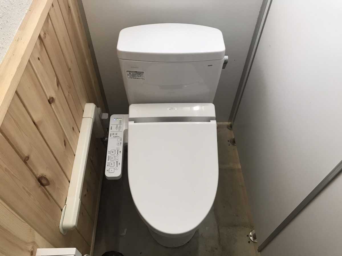 1223 キャンプ 静かな森で過ごす、茨城県東茨城郡城里町 フォレストピア七里の森に行く、サイトを散策する、タープを張る - 休日やることKyuuzitsu Yarukoto