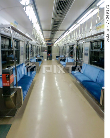 16,500点を超える電車の中のストックフォト、写真、そしてロイヤリティフリーの画像 - iStock電車 日本, つり革, リビング