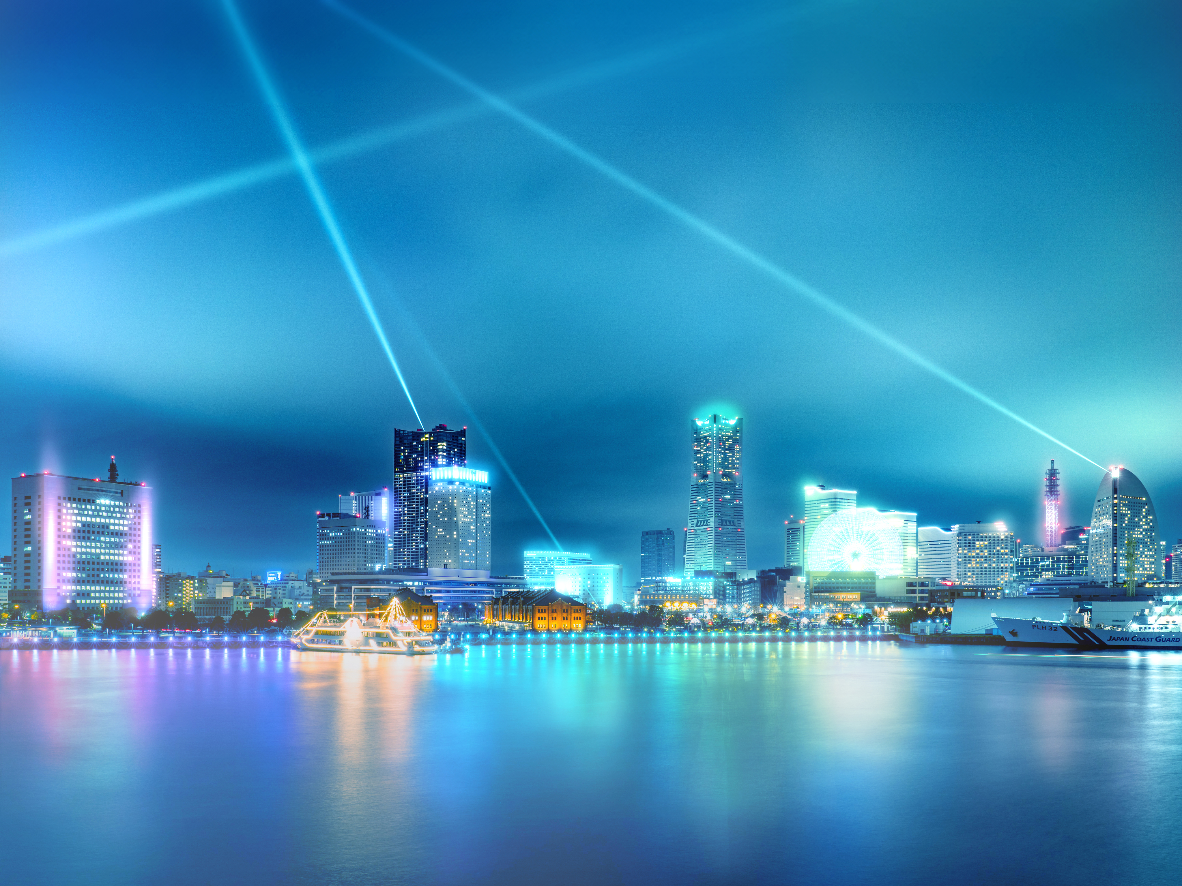 ガーデンネックレス横浜2024」街歩きを楽しむフラワーイベント、みなとみらいの桜並木やチューリップ - ファッションプレス