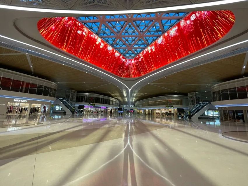 中国・深セン空港、新ターミナルをオープン―旅客需要取り込み目指す - WSJ