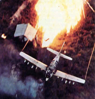 トイレを敵地に投下」伝説の機体「スカイレイダー」の2代目 米空軍にとって“約50年ぶり”の装備で注目を集める乗りものニュース