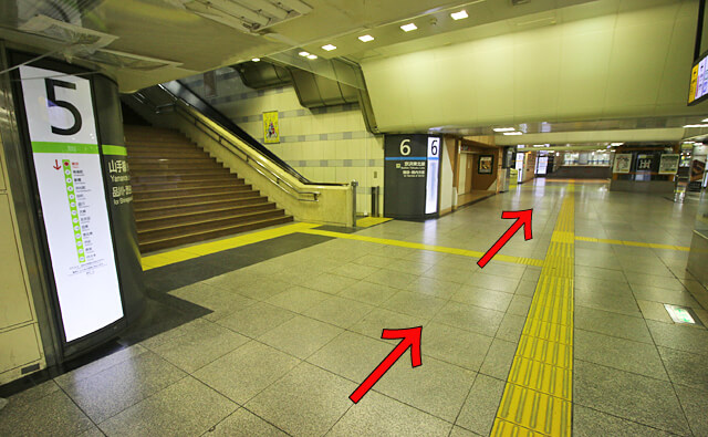 東京駅 京葉線改札前、選べるトーストのモーニングがお得！＠ROD 東京店 - コダワリの女のひとりごと