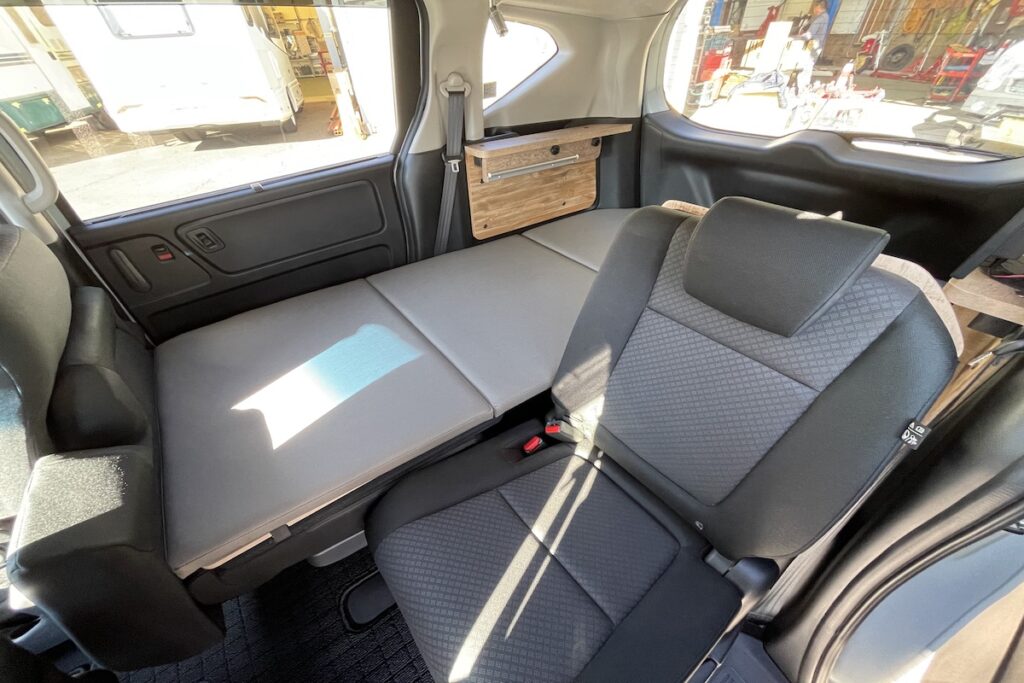 コンパクトな車中泊ミニバンの最適解「ホンダフリード＋ プラス MV」デビューAUTO CAMPER オートキャンパー