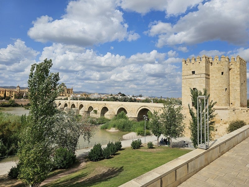 コルドバ歴史地区世界遺産プラス世界遺産をもっと楽しむためのソーシャルメディア