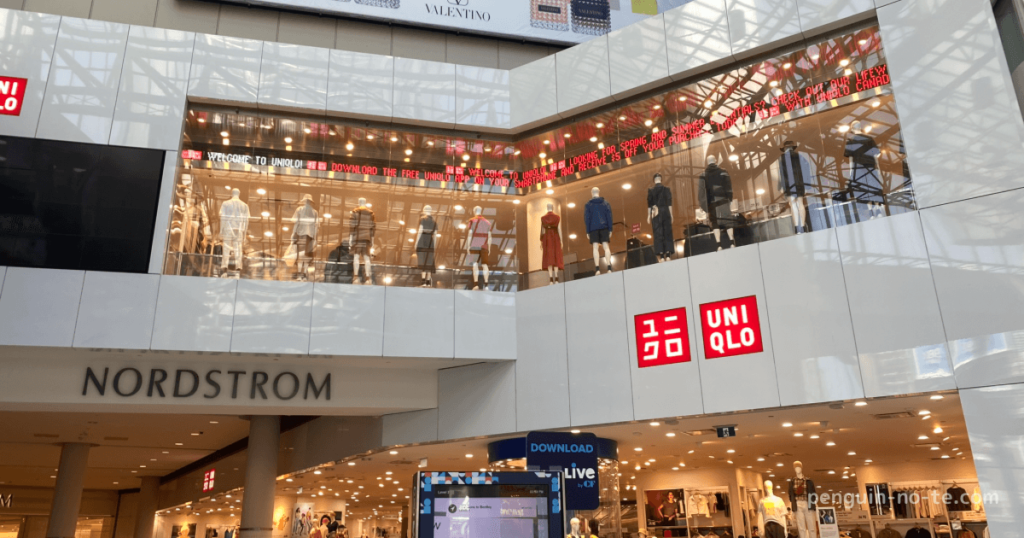 カナダ初のユニクロをトロントに2店舗オープンFAST RETAILING CO., LTD