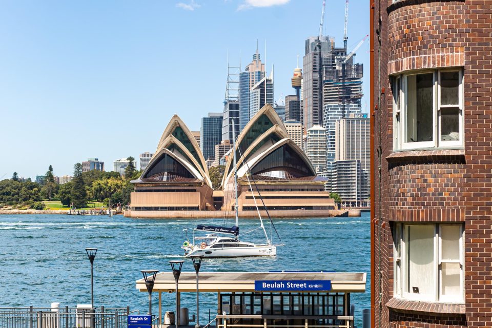 5,290件の「シドニーのオペラハウス」の動画素材 ‐ 4K、HD動画クリップShutterstock