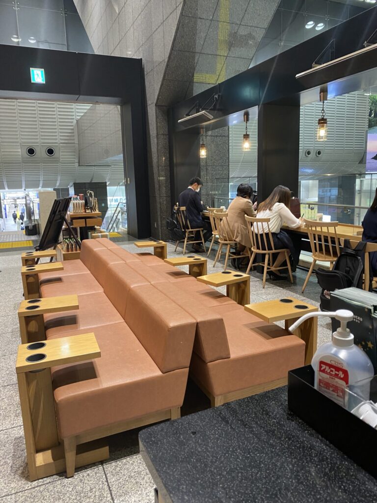 2025年 東京駅のスタバ25選！改札内外や周辺の行き方と電源の有無も紹介東京ナビゲート