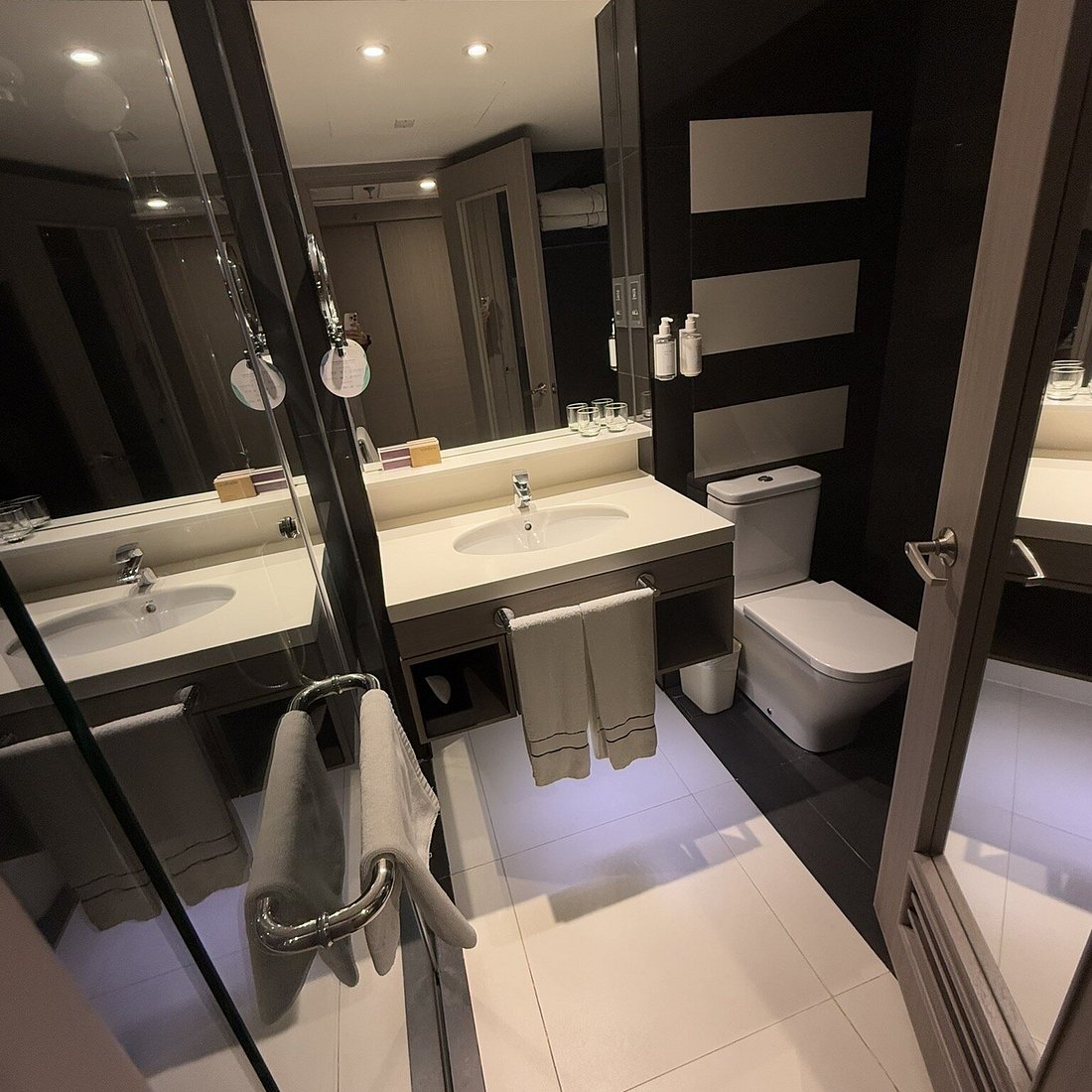 アロー通り徒歩圏内！KLのホテルなら立地最高な メリアクアラルンプール がおすすめです！ – シンガポールOLのゆるふわLIFE