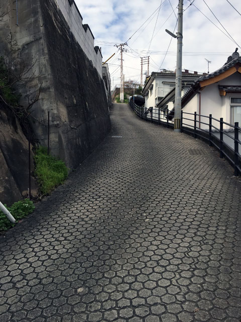 どんどん坂 長崎風情あふれる石畳の坂 迷わない地図付