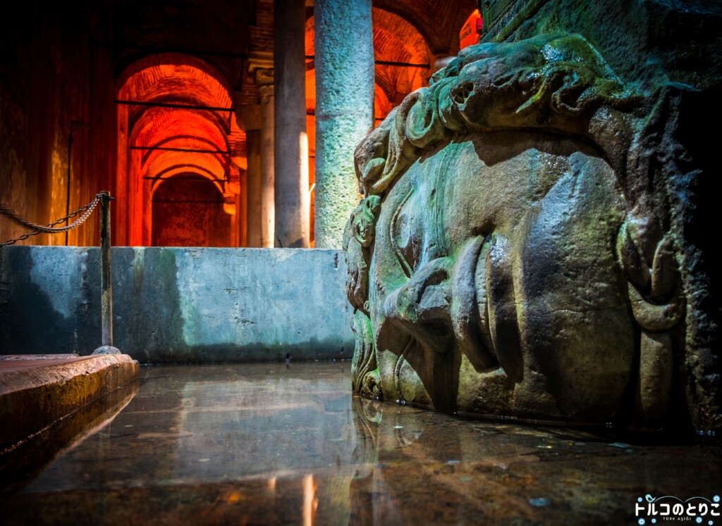 イスタンブール 地下宮殿のオプショナルツアー・観光・現地ツアーの格安予約 トラベルコ