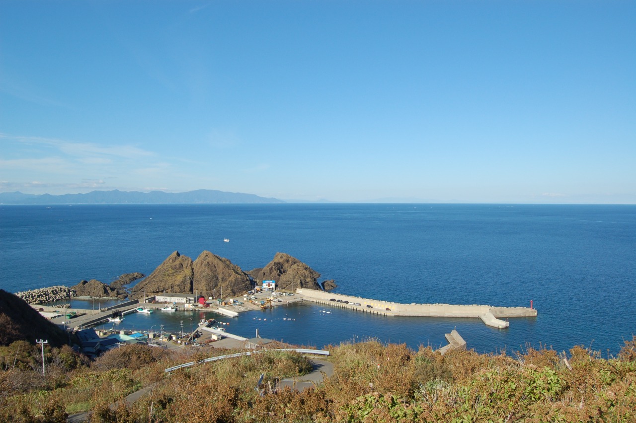 青森・龍飛崎 津軽海峡冬景色の舞台を歩く風の岬と北海道が見える場所モーレツ女子旅部