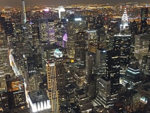 光に照らされる緑の霧に包まれた近未来的な街並み 写真 無料ダウンロードのための画像 - Pngtree