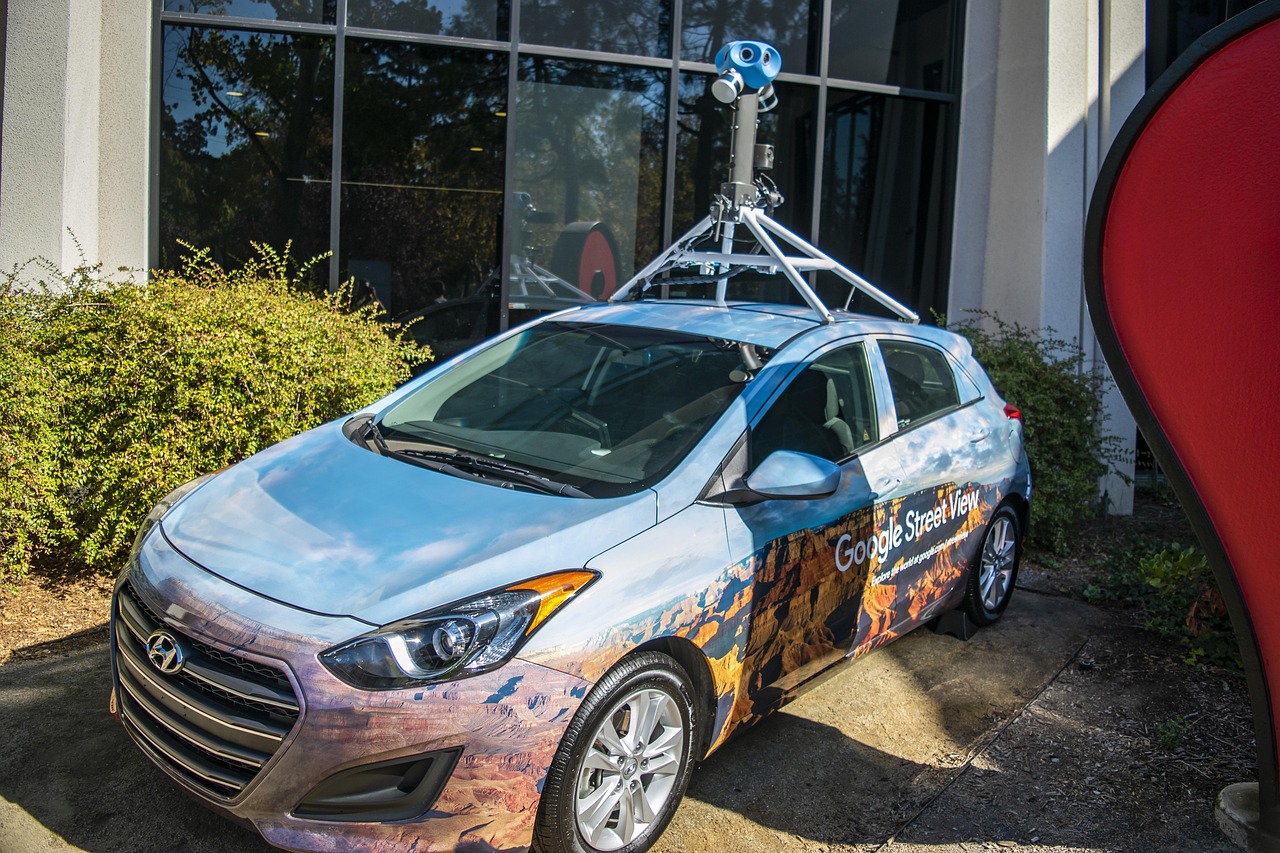 Apple Mapsのデータ収集車を見かけたよ！Googleストリートビュー撮影車かと思った - こぼねみ