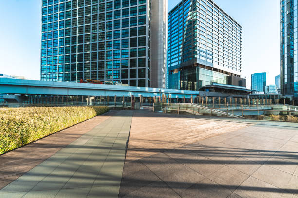 お台場中央連絡橋」建設進む－首都高湾岸線跨ぐ「8の字」型巨大歩道橋 - 東京ベイ経済新聞